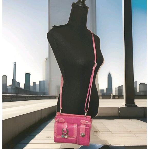 Brighton Pink Leather Croc Embossed Flap Bifold Crossbody Bag Wallet 7.5x6x2.75 - Picture 1 of 11